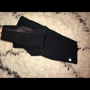 Lululemon leggings with mesh !!!